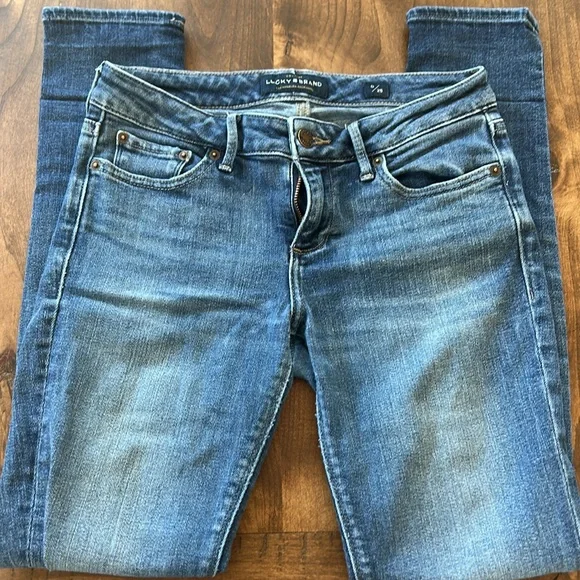 Lucky Brand Lolita Skinny Jeans - Picture 2 of 4